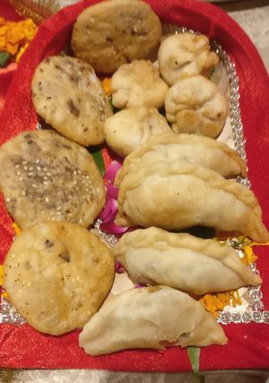 A picture of Masaledar gujiya.