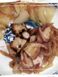 Una foto de Rejo encebollado🦑