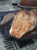 Lubina Salvaje a la Plancha con Ali Oli de Ajo Negro