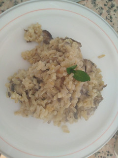 Una foto de Risotto vegano de shiitake y champiñones