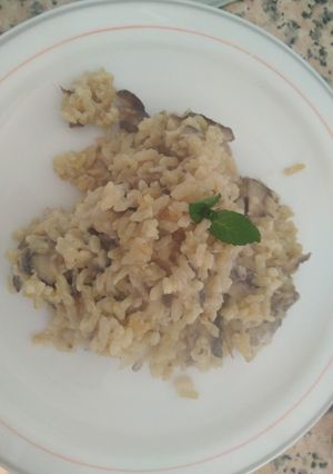 Una foto de Risotto vegano de shiitake y champiñones
