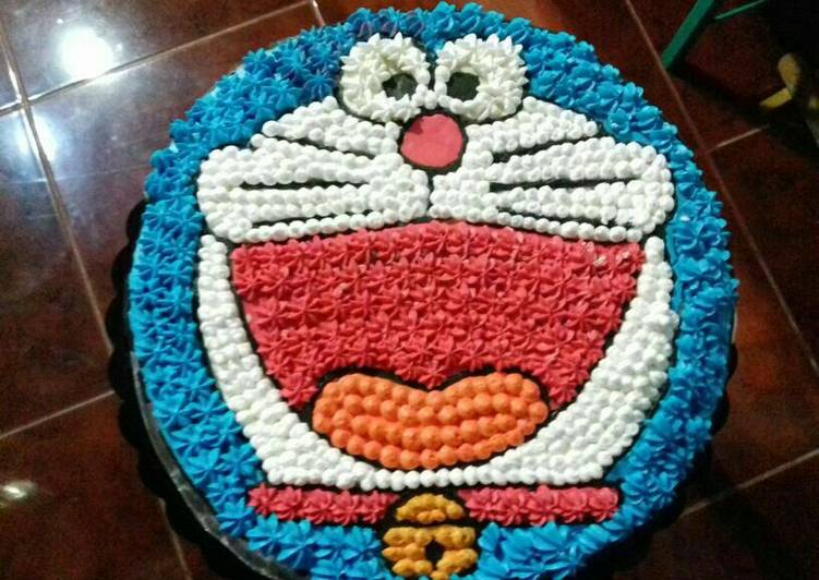 Cara Membuat Doraemon Birthday Cake Base Cake N Buttercream Making Yang Renyah