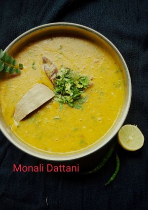 A picture of Yellow split peas dal.