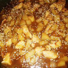 A picture of Honey Ginger Sesame Chicken.