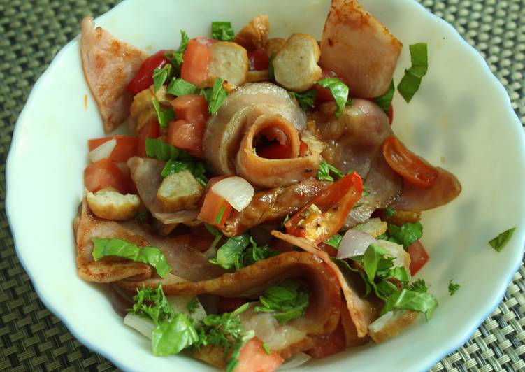Bacon, Ham and sausages with onions and habanero peppers in honey and fresh herbs
