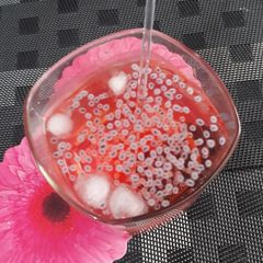 A picture of Hersheys Strawberry Cooler #5ingredients.