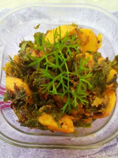 आलू हरे प्याज़ की सब्जी (Aloo hare Pyaz ki Sabzi recipe in Hindi) रेसिपी मुख्य फोटो