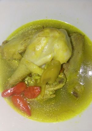 Foto resep Ayam Kuah Kuning Bening