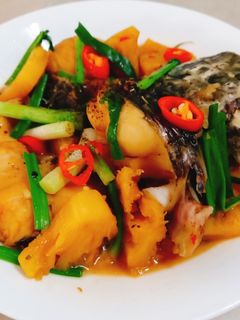 Hình của món Cá lóc kho khóm.