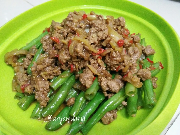 Langkah Gampang Menyiapkan Resep  Oseng buncis siram daging yang Enak Banget, Lezat Sekali