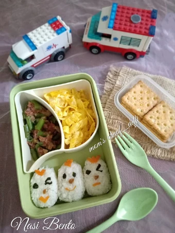 Cara Mudah Menyiapkan Resep  Onigiri anak ayam yang Enak Banget, Sempurna