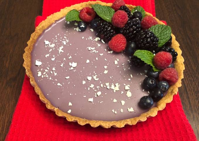 Blueberries Ganache Gelatin Tart