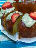 Budín de frutilla (lo cociné en el savarín)