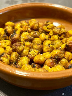 Una foto de Snack saludable: garbanzos tostados al curry