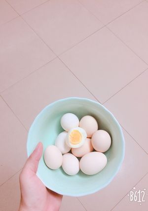 Hình của món Trứng gà ta luộc.