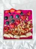 Pitaya bowl (Dragon Fruit)
