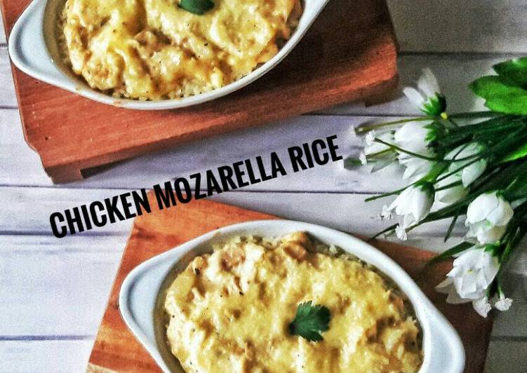 Bagaimana Menyiapkan Chicken Mozarella Rice yang Lezat Sekali