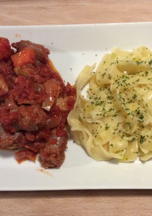 Une photo de Chipolatas façon rougail