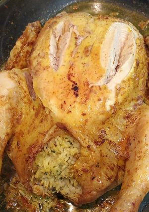 Une photo de Poulet farci au four