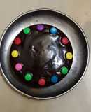 Vanilla cake with chocolate ganache