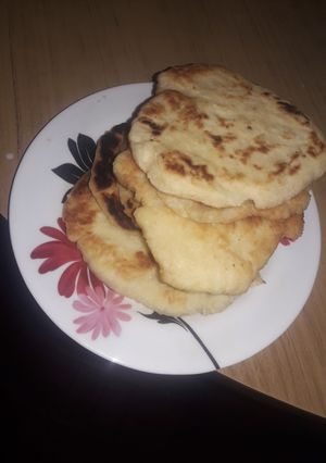 Una foto de Pan casero tipo arebe...súper fáciles