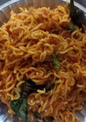 எம்மி நூடுல்ஸ் (Yummy noodles recipe in tamil) செய்முறை முக்கிய புகைப்படம்