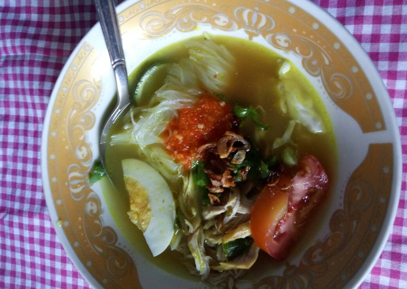 Soto Ayam Bumbu Kuning