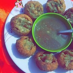 A picture of Pani Puri.