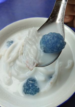 รูปของ ขนมบัวลอยสาคูมะพร้าวอ่อน