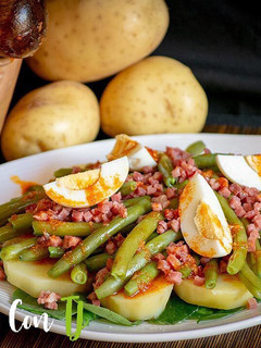 Una foto de Ensalada de judías con patatas