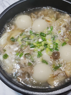 簡易版 肉味滿滿鹹湯圓湯 的食譜成品照片