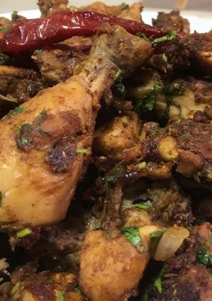 صورة لوصفة دجاج بالطاوة