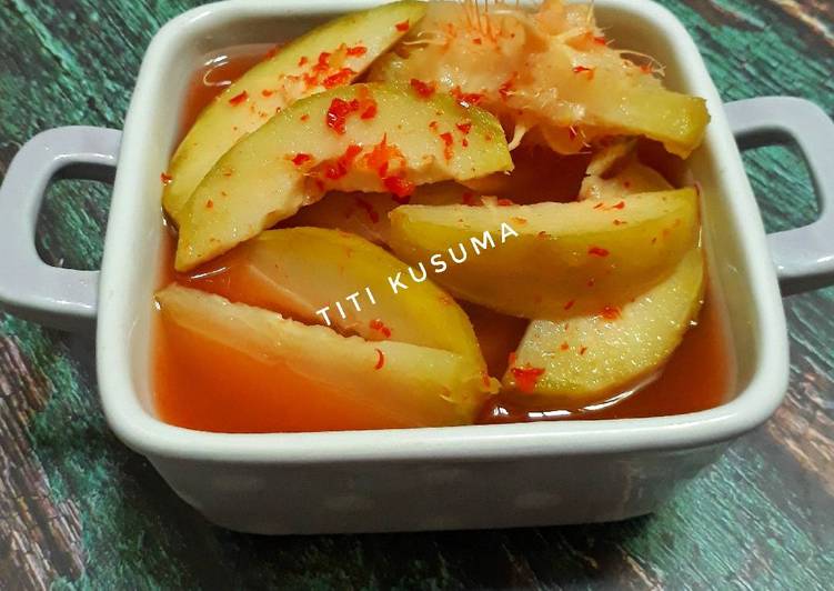 Asinan kedondong