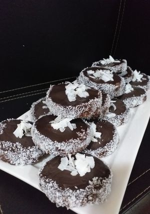 Una foto de Galletones de chocolate y coco 🍫🥥