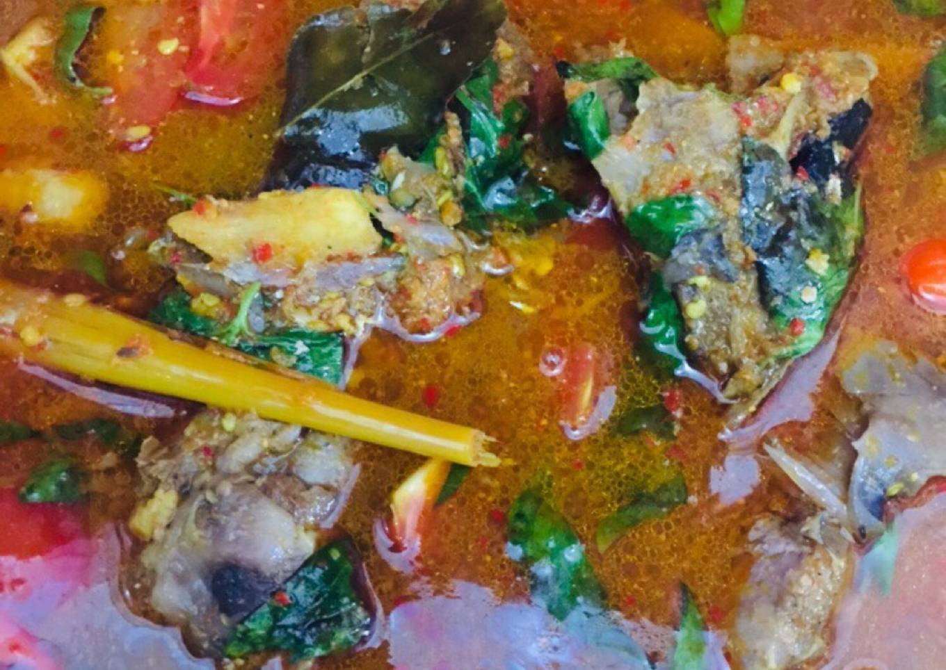 Kepala ikan kuah kuning