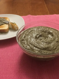 Una foto de Pasta de aceitunas negras para untar