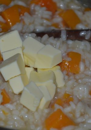 Une photo de Risotto à la courge butternut et coquilles st jacques