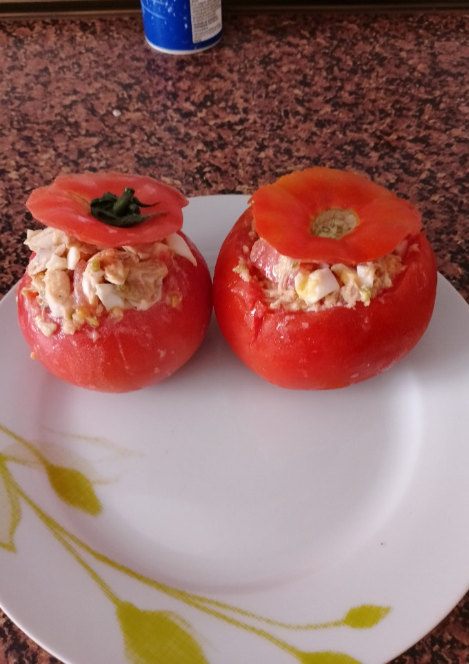 Una foto de Tomates rellenos
