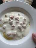 Ravioli com molho de iogurte