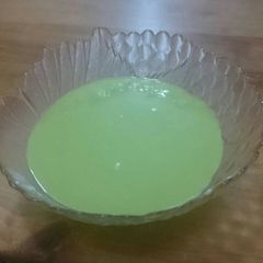 A picture of Tasty pea soup with asparagus and potatoes!.