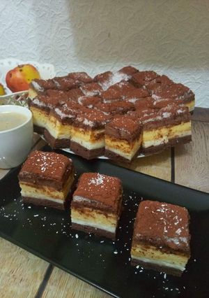 O poză a rețetei Prăjitura cu 2 tipuri de blat 😋.