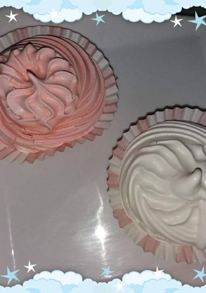 Una foto de Merengue cocido