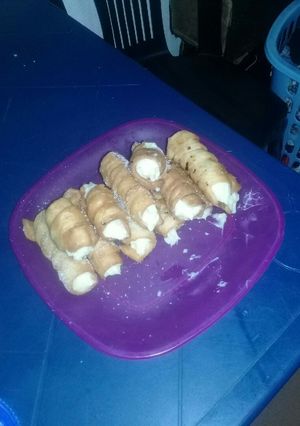 Una foto de Canutillos de crema