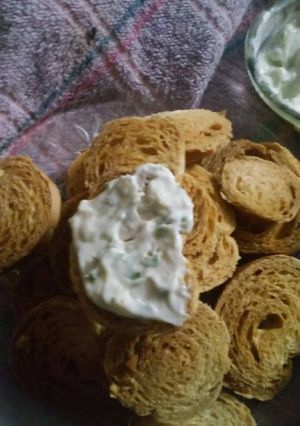 Una foto de Tostaditas con queso saborizado
