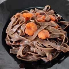 Una foto de Pasta "Tagliatelle al nero di seppia"
