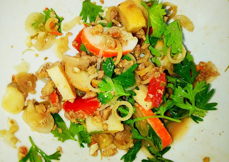 urutan Memasak Salad Daging Coriander Jadi, Menggugah Selera