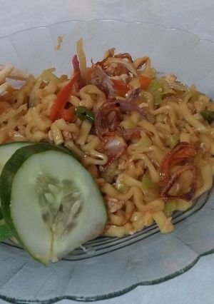 Foto resep Mie burung dara pipih nyemek-nyemek sederhana