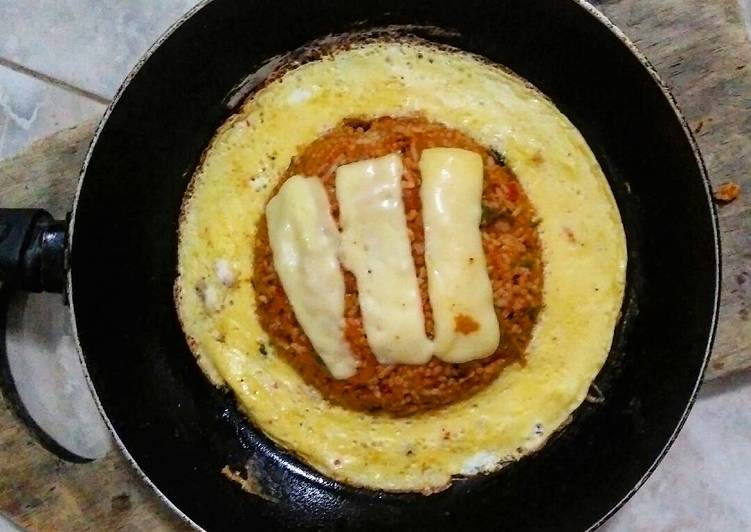 Ufo Kimchi Fried Rice (Nasi Goreng Kimchi Ufo)