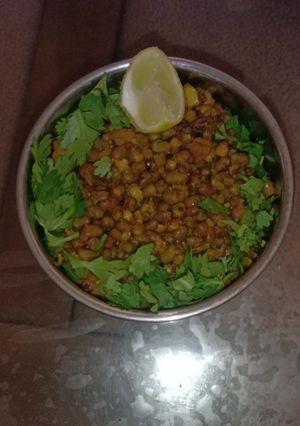 મગ નું શાક (Moong Shak Recipe In Gujarati) રેસીપી મુખ્ય ફોટો