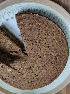கோதுமை, வாழைப் பழம், நட்ஸ் கேக்(Kothumai vaazhaipalam nuts cake recipe in tamil) செய்முறை முக்கிய புகைப்படம்